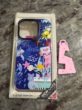 Blue Ocean Print Phone Case with Pink Accessory - Unbranded